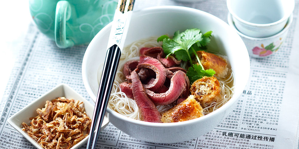 Le bò bún à la viande : quand la cuisine Vietnamienne s’invite dans votre assiette 
