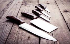 Le couteau à viande de cuisine et de table