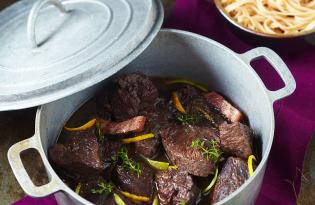 Bourguignon de bœuf bio aux zestes d’agrumes Bourguignon de bœuf bio aux zestes d’agrumes