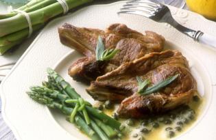 Côtes d'agneau au sabayon de câpres Côtes d'agneau au sabayon de câpres