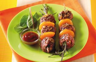 Brochettes de boulettes de bœuf au romarin Brochettes de boulettes de bœuf au romarin