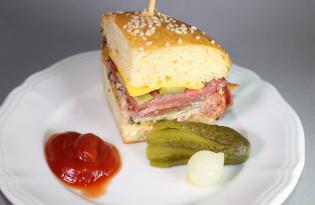 Burger à l’émincé de bœuf Burger à l’émincé de bœuf
