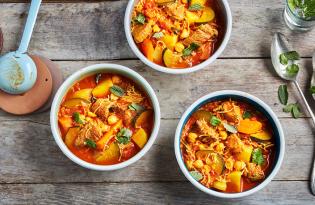 Chorba d’agneau aux légumes variés Chorba d’agneau aux légumes variés