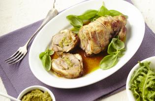 Epaule de chevreau roulée au pesto Epaule de chevreau roulée au pesto