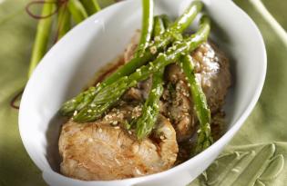 Escalope de veau aux asperges vertes et soja