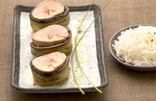 Filet mignon de porc, coeur de papaye, en robe d'aubergine et réduction d'agrumes Filet mignon de porc, coeur de papaye, en robe d'aubergine et réduction d'agrumes