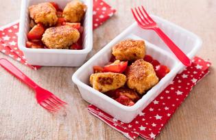 Nuggets de veau au jus d’orange et au parmesan, salade de tomates cerise Nuggets de veau au jus d’orange et au parmesan, salade de tomates cerise