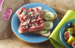 Tartines de carpaccio de boeuf Tartines de carpaccio de boeuf