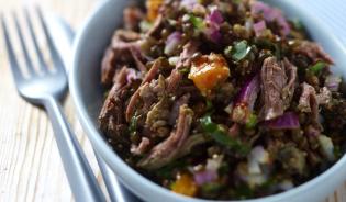 Préparer les restes de viande en salade