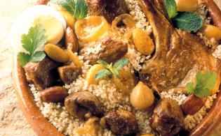 Agneau aux oeufs et aux amandes à la marocaine