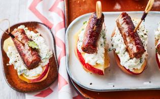 Bouchées de saucisse de veau aux deux pommes