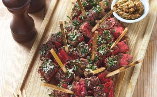 Entrecôte de boeuf en croûte d’herbes et de parmesan