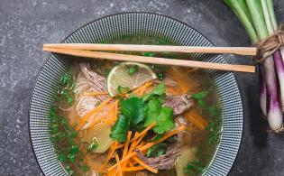 Bouillon de bœuf aux vermicelles