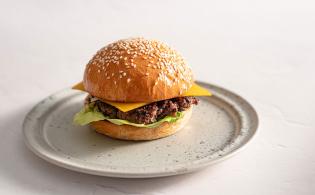 Burger de bœuf, mayo sriracha, cheddar