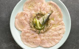 Carpaccio de veau, vinaigrette de sardines en boîte