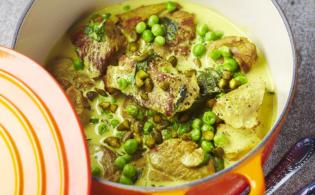 Curry d’agneau aux petit pois et aux pistaches