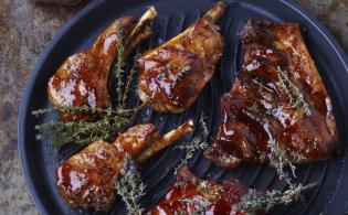 Grillades d’agneau sauce barbecue