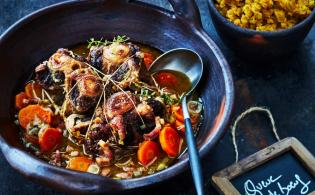 Queue de bœuf braisée et dahl épicé aux lentilles