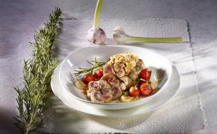 Rognons de veau et crumble de tomates confites