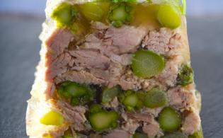 Terrine de veau aux asperges