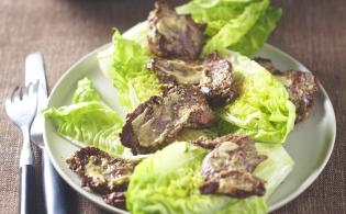 Salade d’onglet de bœuf à la moutarde