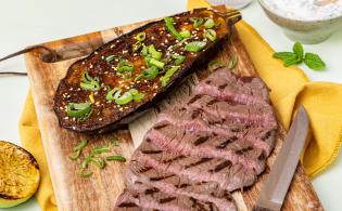 Steak de viande chevaline et aubergine miso
