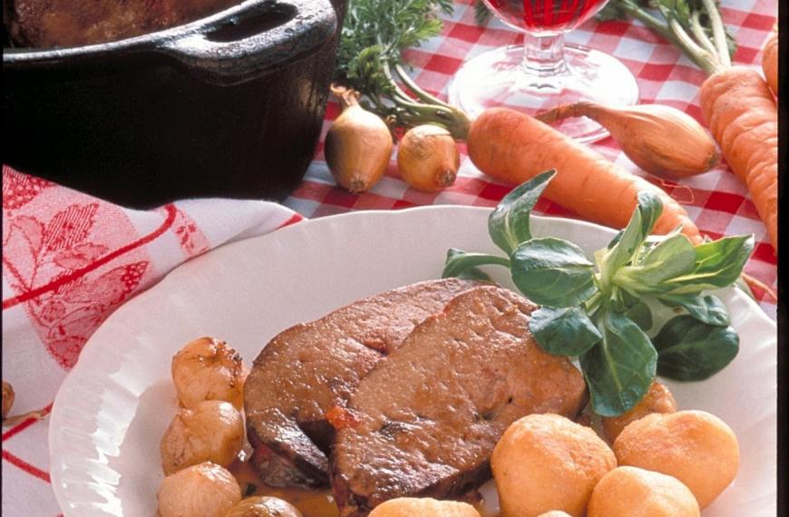 Rôti de foie de veau aux oignons