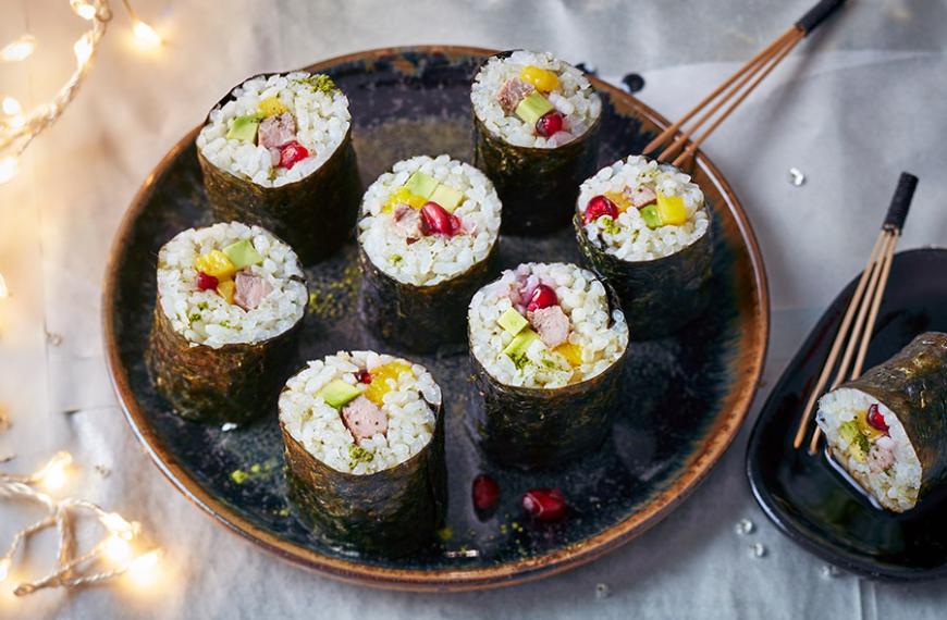 Maki d’agneau à l’avocat, à la mangue et au thé matcha