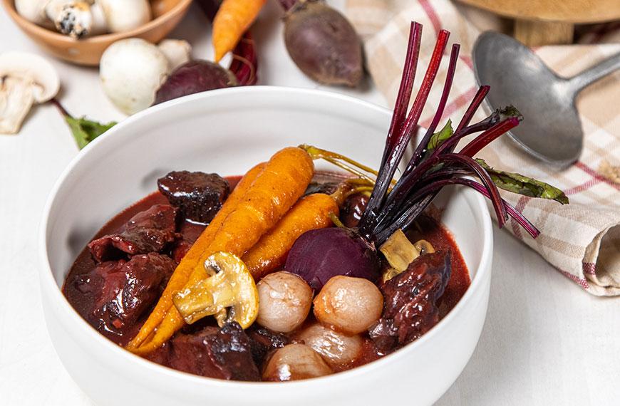 Bœuf bourguignon à la betterave