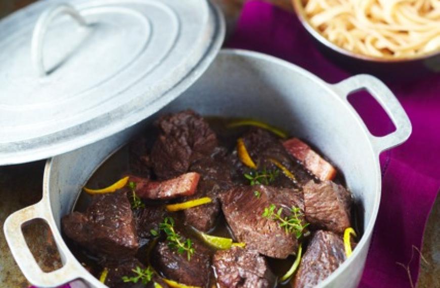 Bourguignon de bœuf bio aux zestes d’agrumes Bourguignon de bœuf bio aux zestes d’agrumes