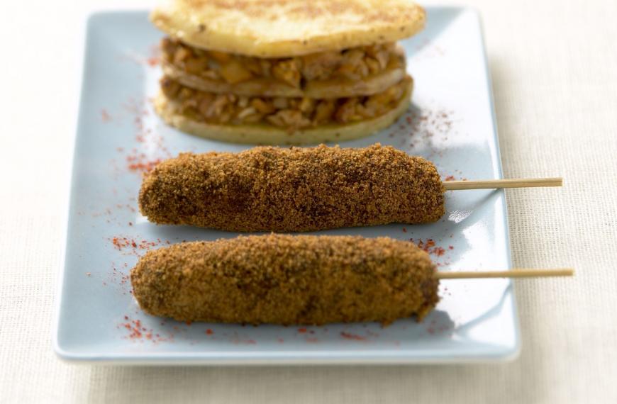 Brochettes de noix de boeuf,mille-feuilles rattes et girolles Brochettes de noix de boeuf,mille-feuilles rattes et girolles