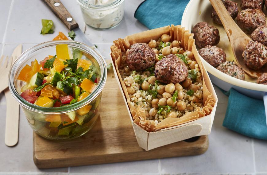 Keftas de bœuf, boulghour, pois chiches, sauce au citron confit Keftas de bœuf, boulghour, pois chiches, sauce au citron confit