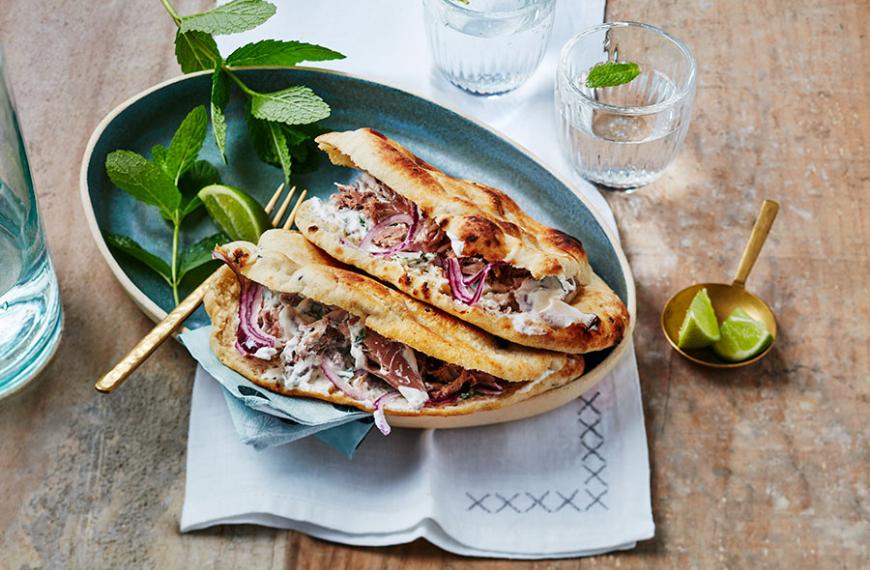 Naans farcis à l’agneau et menthe