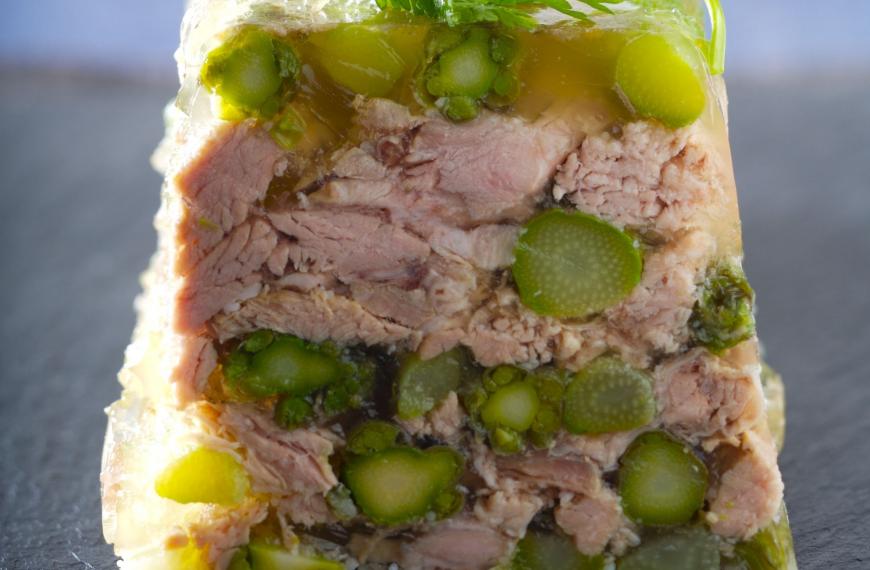 Terrine de veau aux asperges