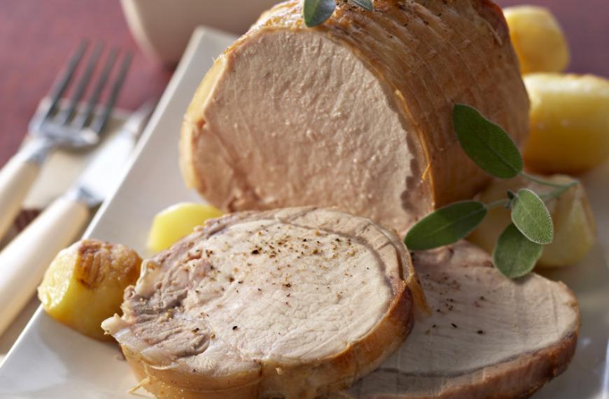 Recette de Rôti de porc, douce crème parfumée à la sauge Recette de Rôti de porc, douce crème parfumée à la sauge