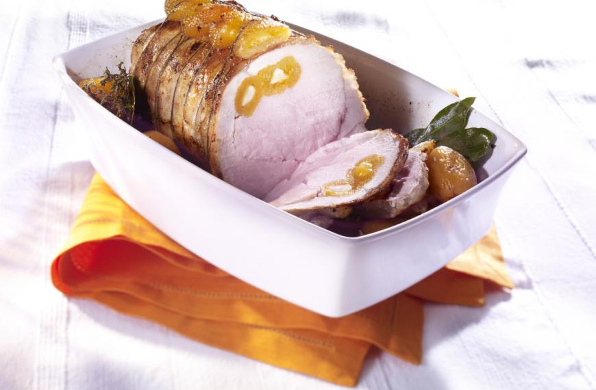 Recette de Rôti de veau au four farci aux abricots, sauce au Jurançon Recette de Rôti de veau au four farci aux abricots, sauce au Jurançon