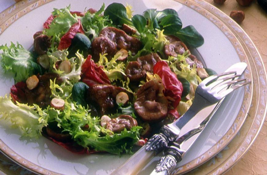 Recette De Salade Tiede De Rognons De Veau Aux Noisettes