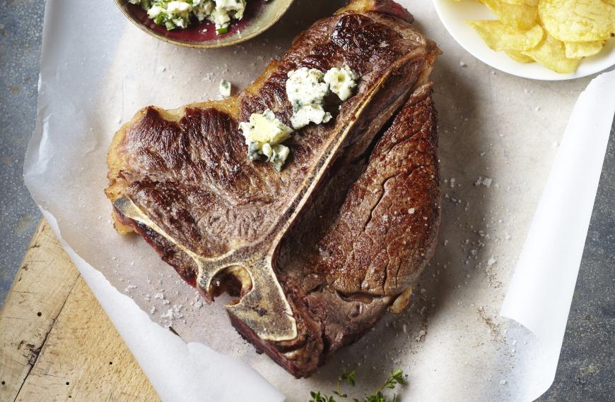 T-Bones grillés au beurre de Roquefort