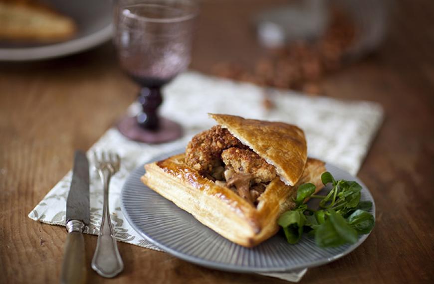 Recette De Vol Au Vent De Ris De Veau Pane Aux Noisettes Et Girolles