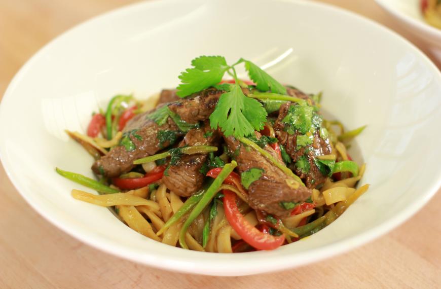 Wok de boeuf, nouilles chinoises